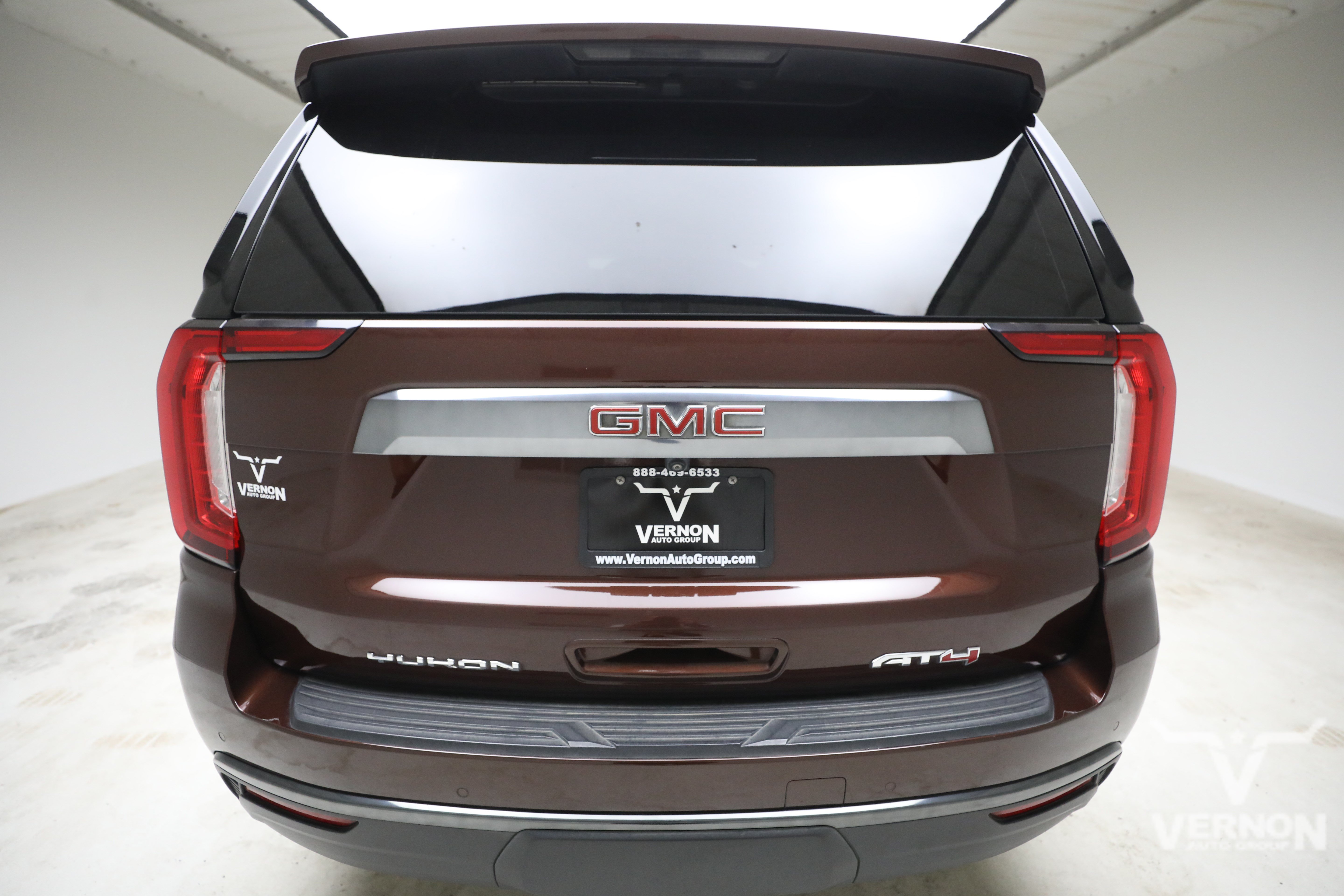 Used 2022 GMC Yukon XL AT4 AWD/4WD image 4