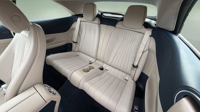 Used 2018 Mercedes-Benz E 400 4MATIC Cabriolet image 19