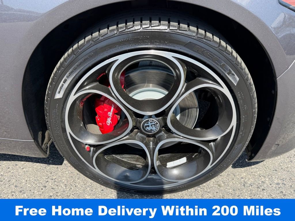 Used 2024 Alfa Romeo Giulia Veloce image 14