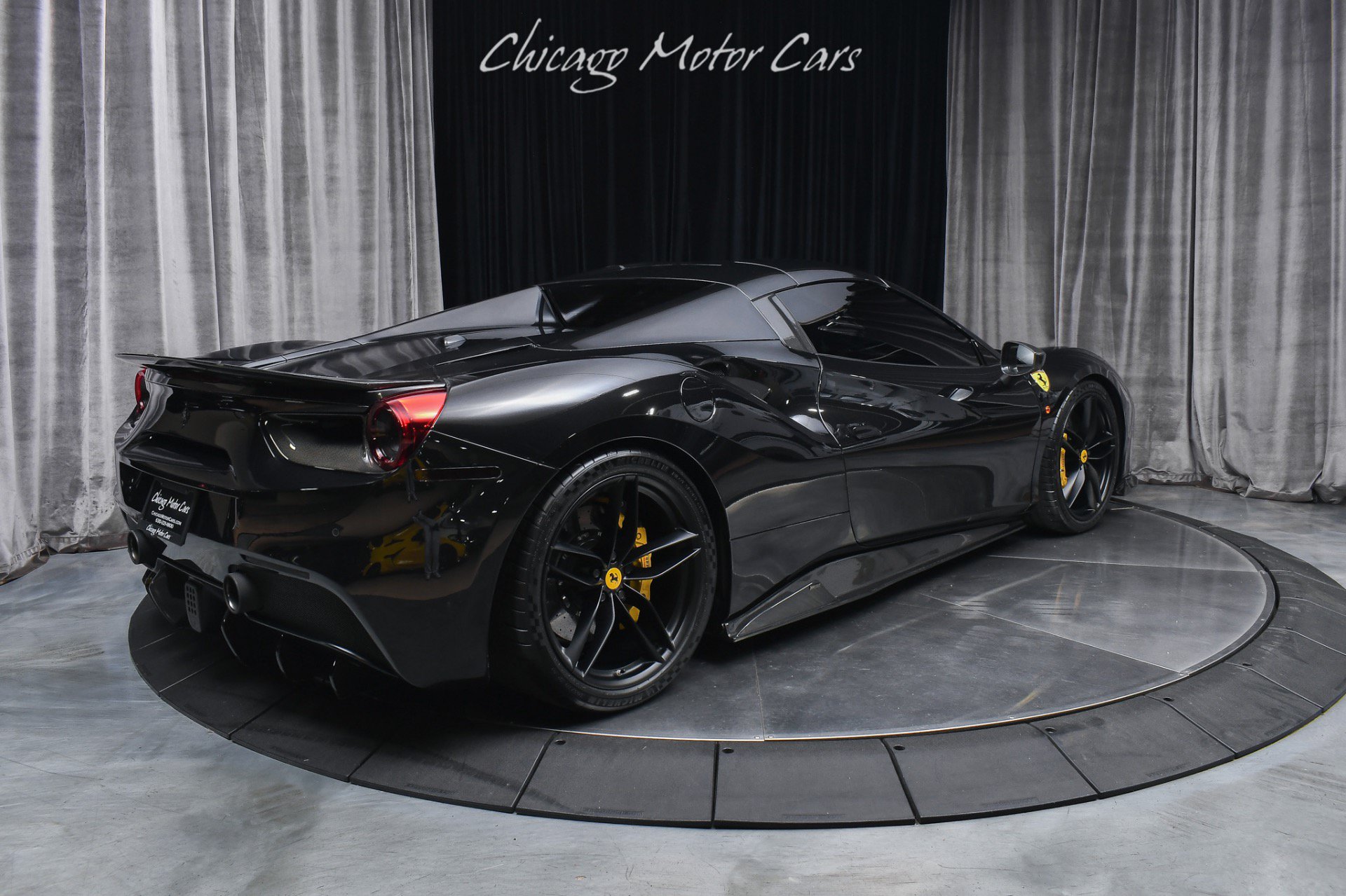 Used 2018 Ferrari 488 Spider RWD image 23