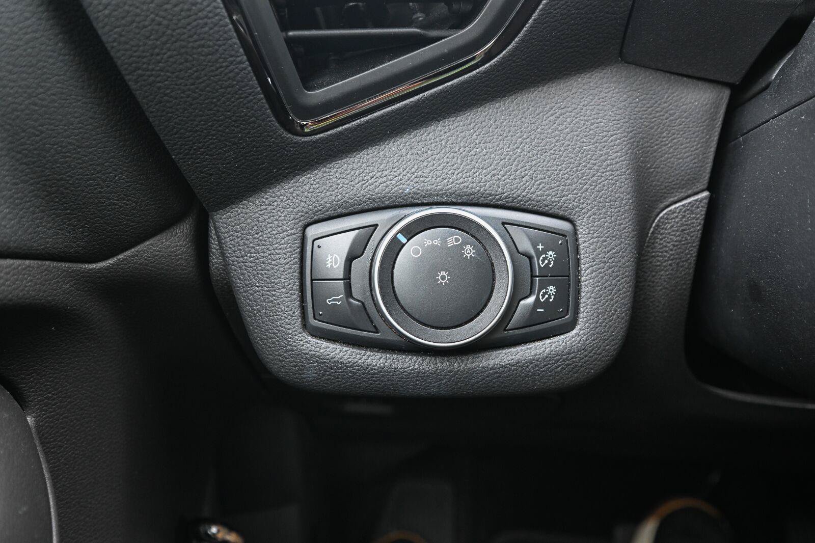 Used 2017 Ford Escape Titanium AWD/4WD image 49