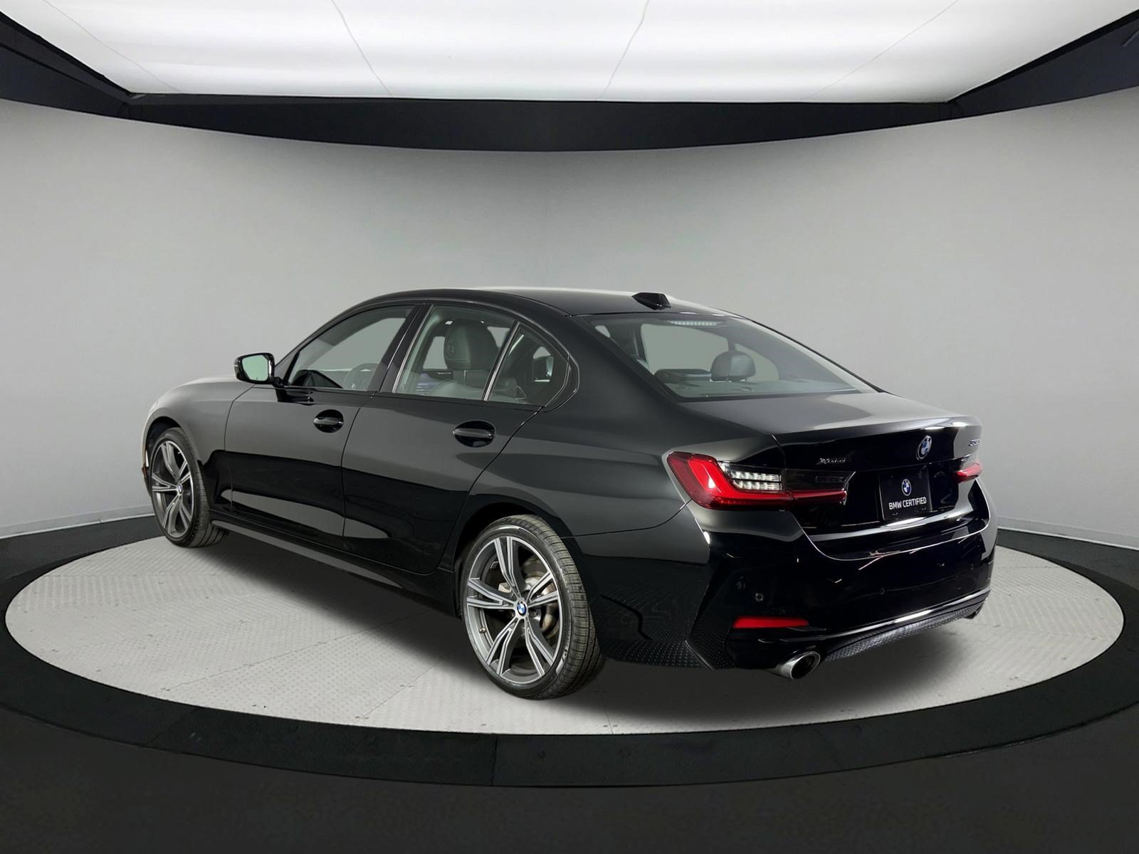 Certified 2023 BMW 330i xDrive Sedan w/ Driving Assistance Package AWD/4WD image 6