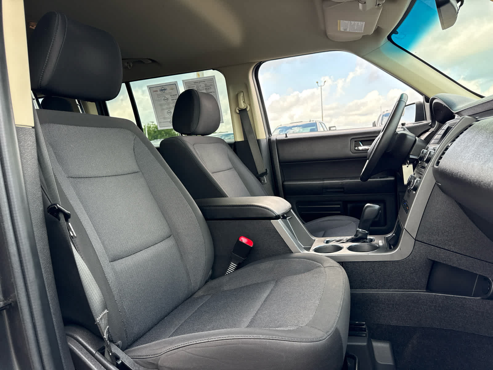 Used 2019 Ford Flex SE FWD image 23