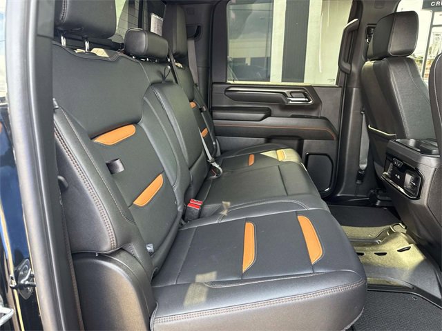 Used 2025 GMC Sierra 2500 AT4 w/ AT4 Premium Plus Package image 10
