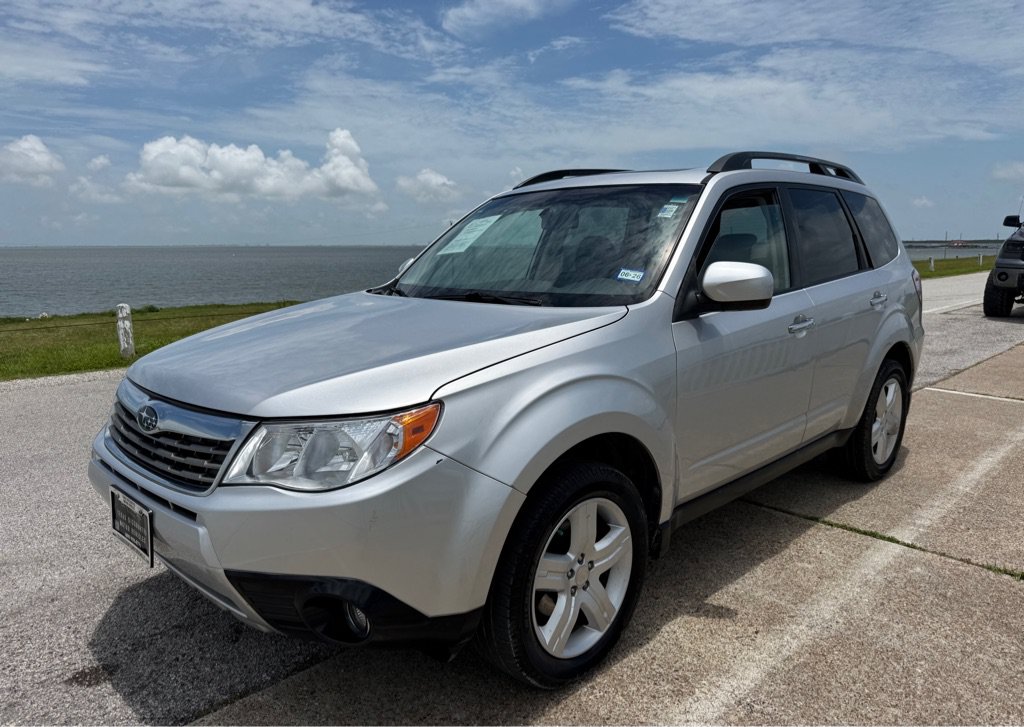 Used 2009 Subaru Forester 2.5X Limited AWD/4WD image 1