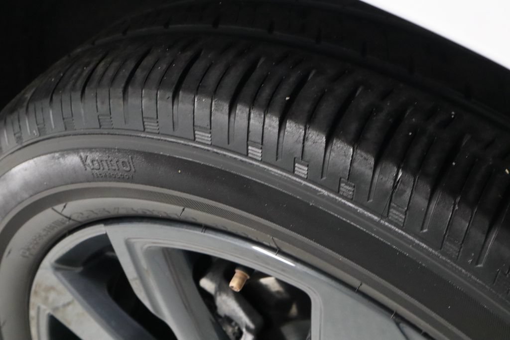 Used 2023 Chevrolet Equinox RS AWD/4WD image 19
