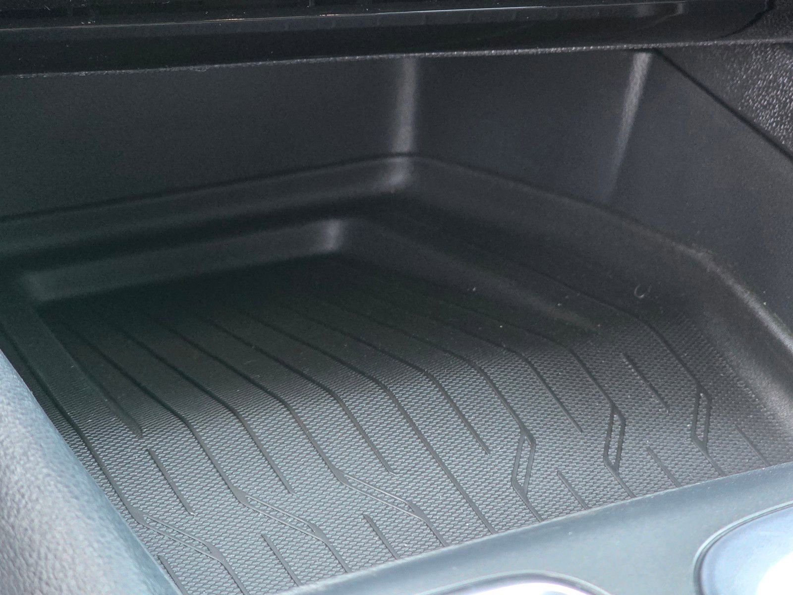 New 2026 Chevrolet Equinox EV LT w/ LPO, Blackout Package image 29