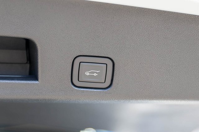 New 2026 Chevrolet Traverse Z71 w/ Enhanced Driving Package image 9