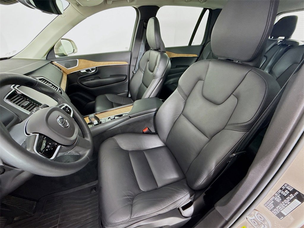 Used 2023 Volvo XC90 B5 Plus w/ Protection Package Premier image 5