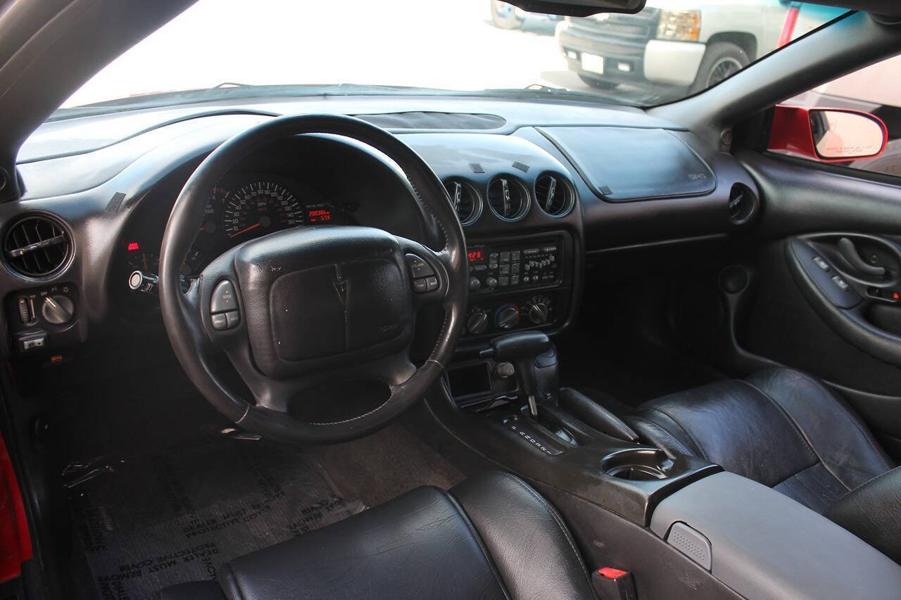 Used 2000 Pontiac Firebird Formula w/ Security Pkg RWD image 22