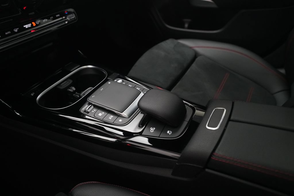 Used 2022 Mercedes-Benz CLA 35 AMG 4MATIC image 16