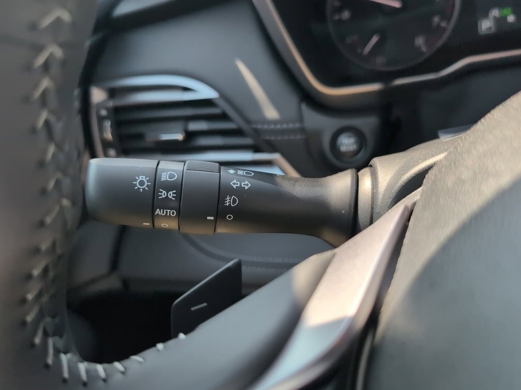 New 2025 Subaru Outback Touring XT image 38