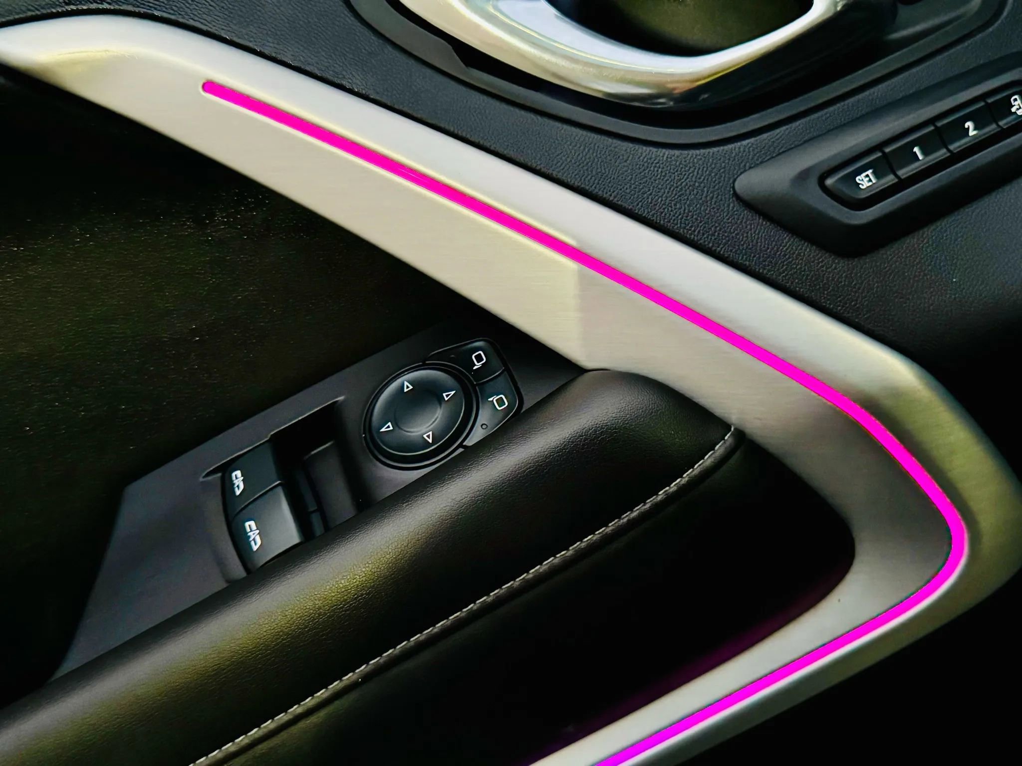 Used 2016 Chevrolet Camaro SS image 34