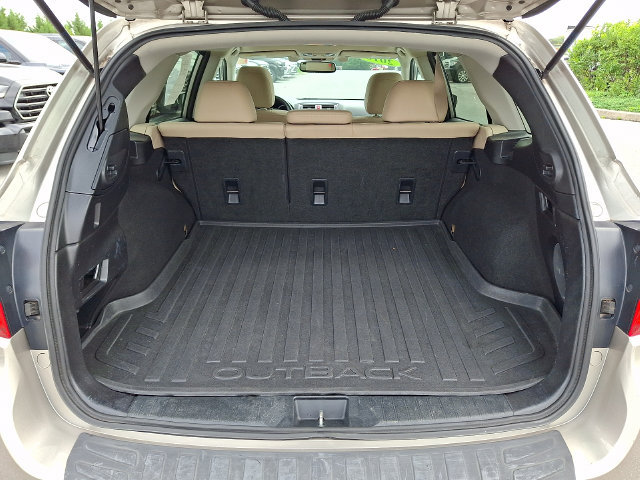 Used 2016 Subaru Outback 3.6R Limited AWD/4WD image 30