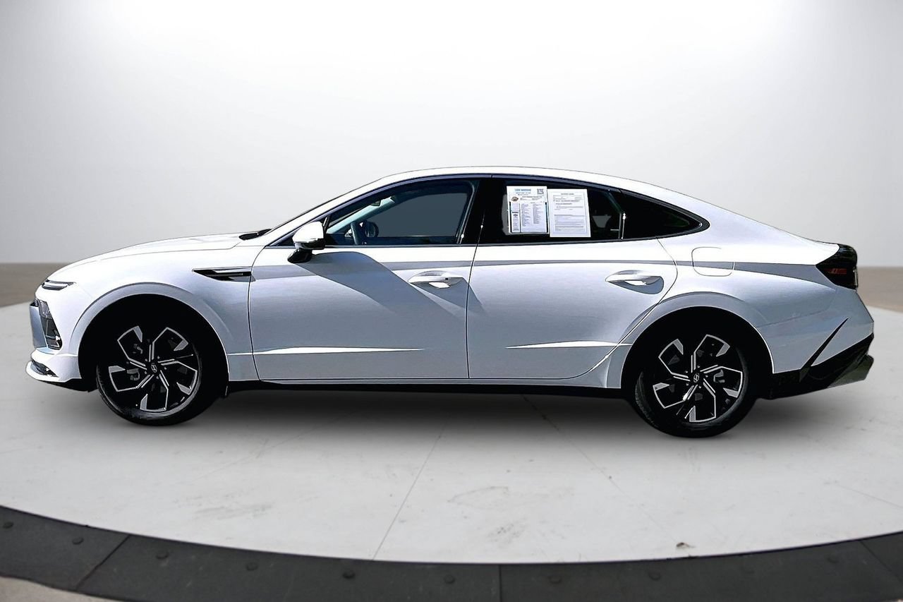Used 2025 Hyundai Sonata SEL FWD image 5