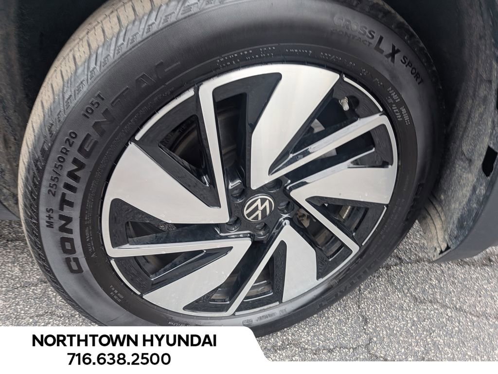 Used 2025 Volkswagen Atlas SE image 43