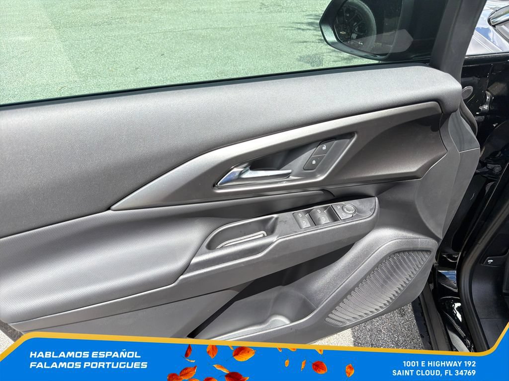 New 2026 Chevrolet Equinox EV LT FWD image 13