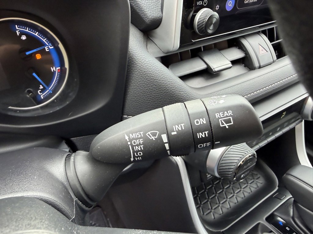 Certified 2025 Toyota RAV4 XLE image 31