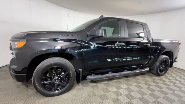 Used 2023 Chevrolet Silverado 1500 Custom w/ Rally Edition AWD/4WD image 11