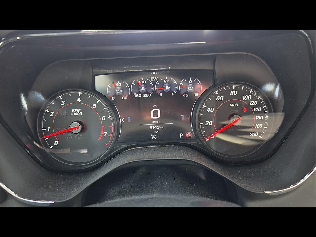 Used 2020 Chevrolet Camaro ZL1 RWD image 42