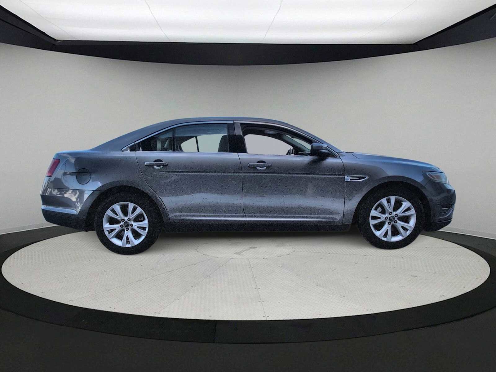 Used 2012 Ford Taurus SEL image 9