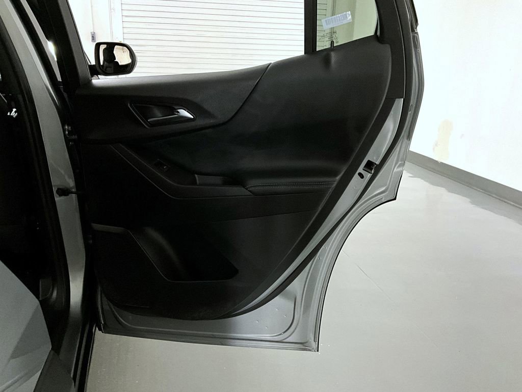 Certified 2025 Chevrolet Equinox LT image 17