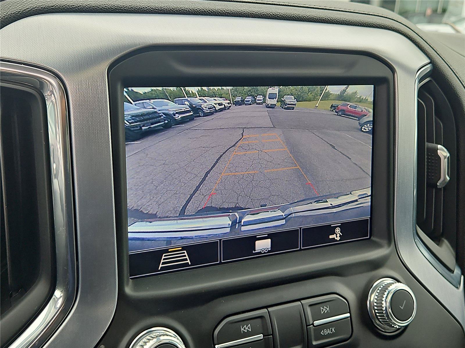 Used 2020 GMC Sierra 1500 SLT w/ SLT Premium Plus Package AWD/4WD image 28