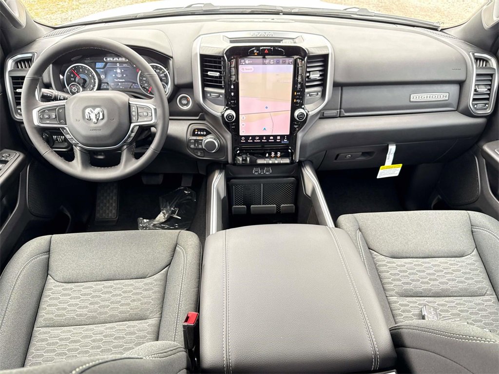 New 2026 RAM 1500 4x4 Crew Cab image 3