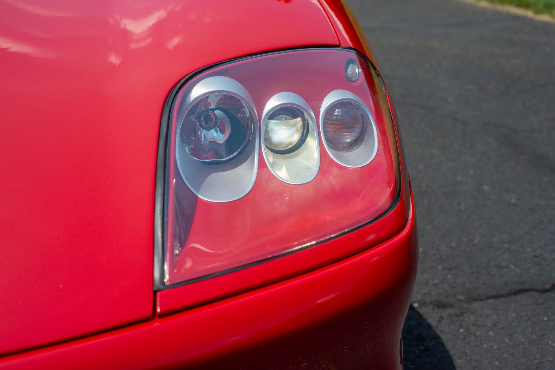 Used 2005 Ferrari 575M Maranello Superamerica RWD image 22