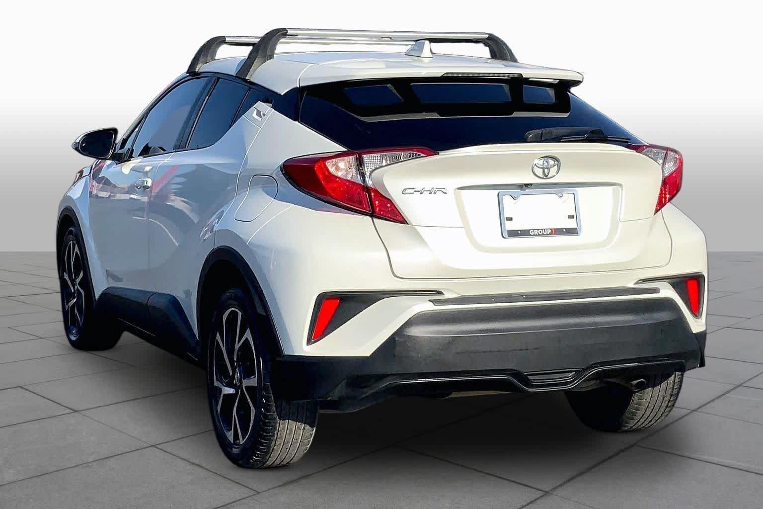 Used 2019 Toyota C-HR XLE FWD image 12