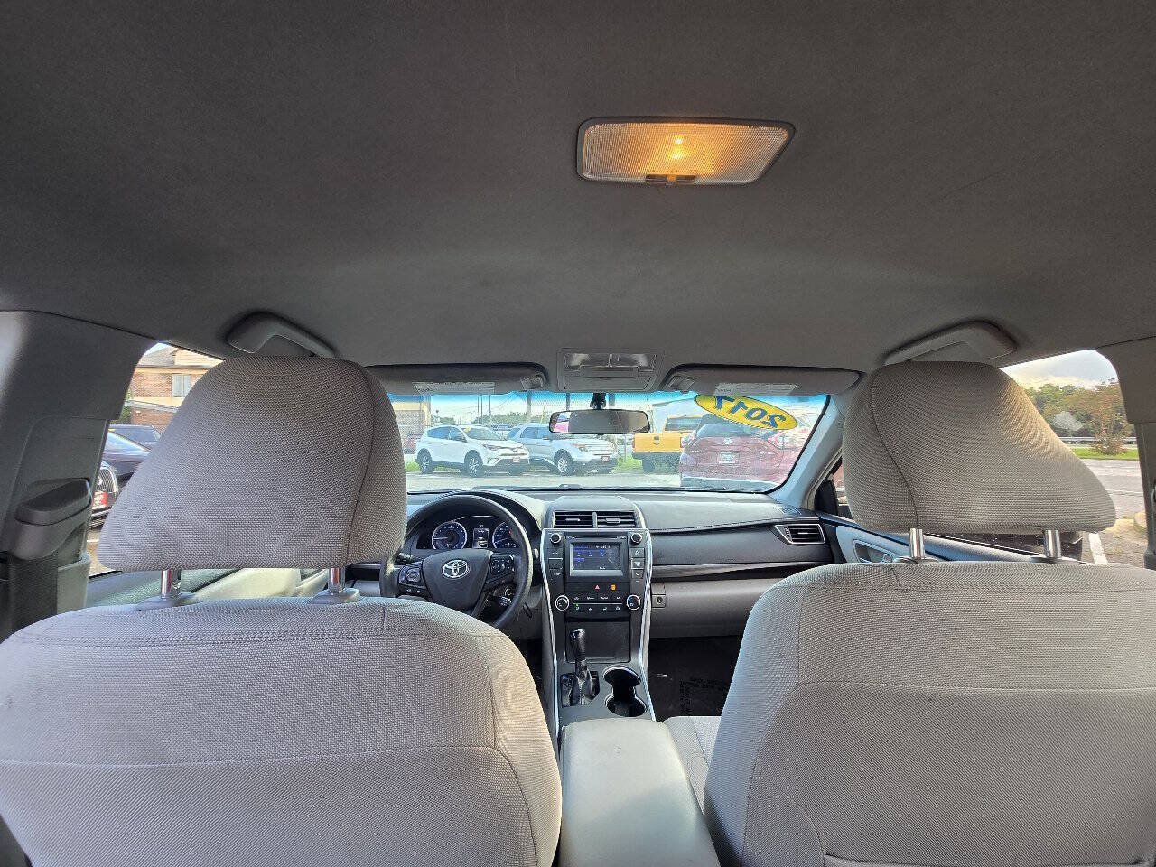 Used 2017 Toyota Camry LE FWD image 25