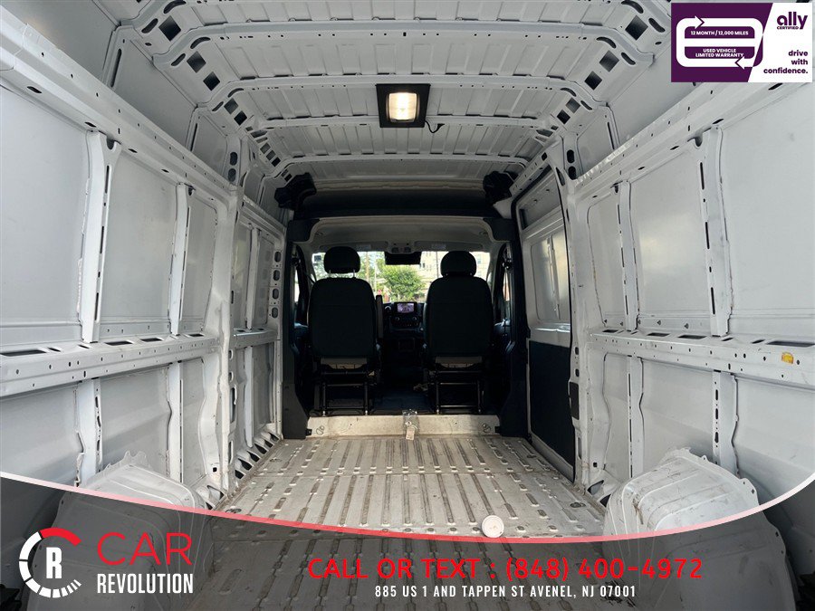Used 2025 RAM ProMaster 2500 w/ Convenience Group FWD image 8