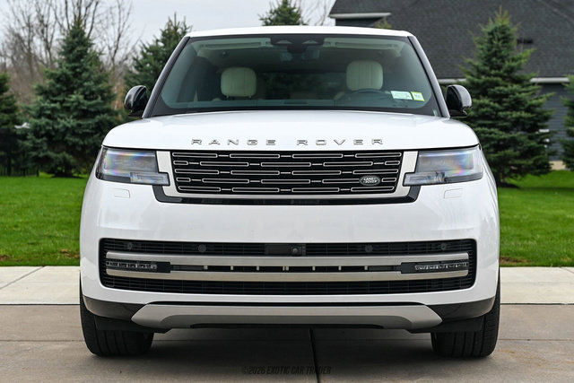 Used 2025 Land Rover Range Rover SE image 13