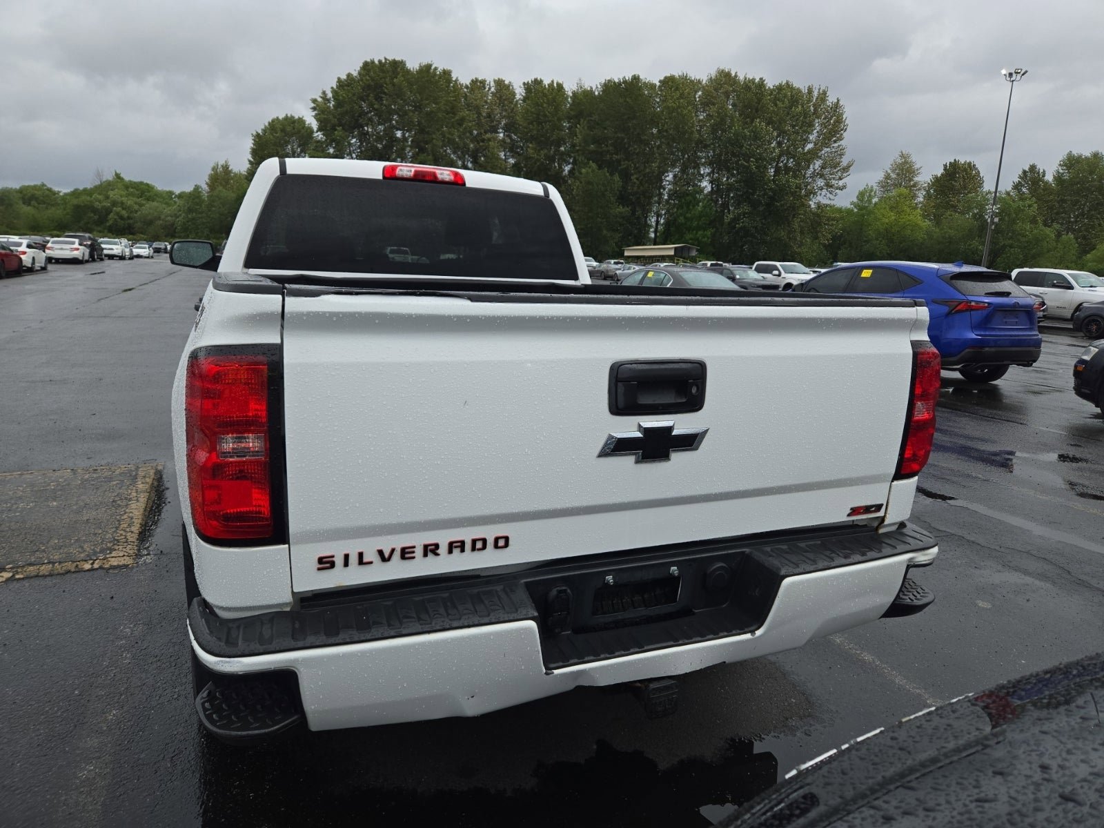 Used 2017 Chevrolet Silverado 1500 LT w/ Redline Edition AWD/4WD video 2