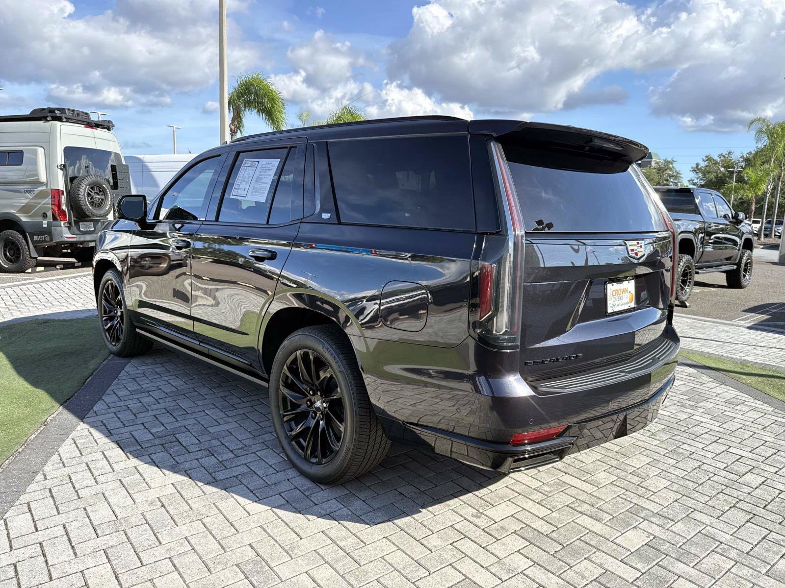 Used 2023 Cadillac Escalade Sport Platinum w/ LPO, ONYX Package RWD image 4