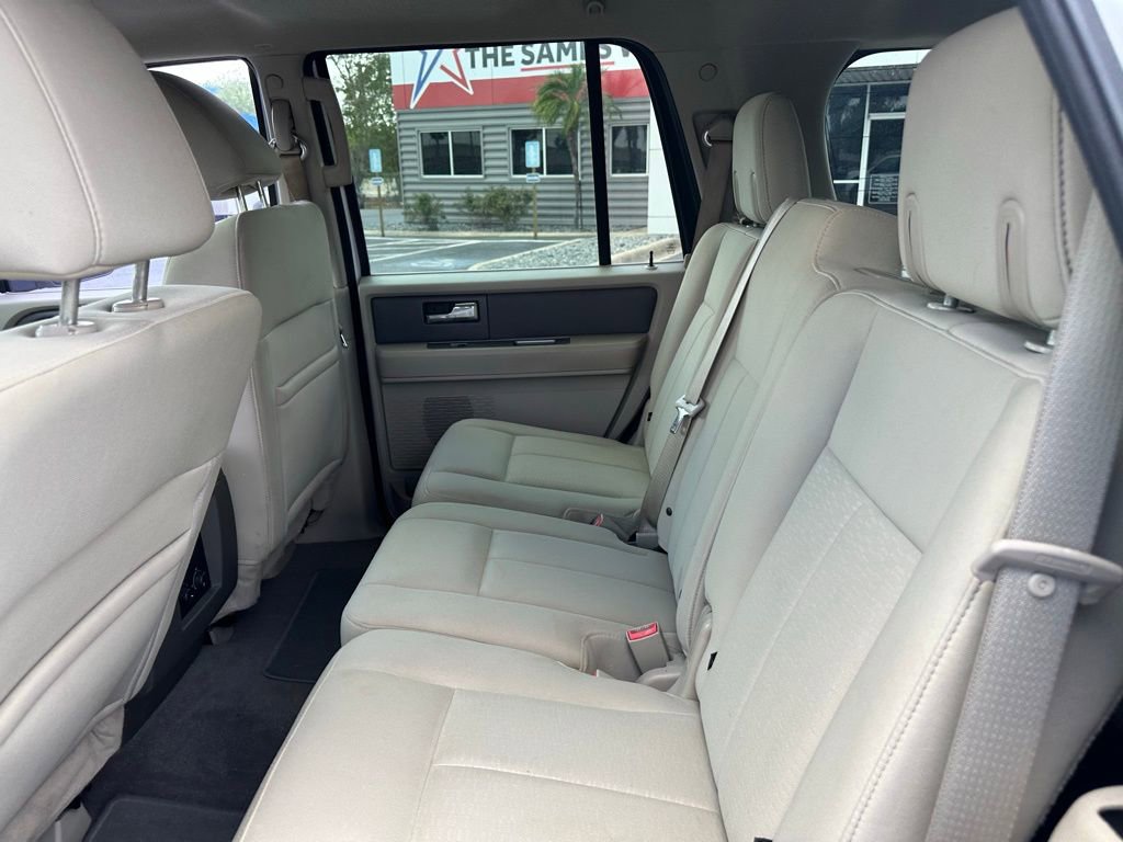 Used 2010 Ford Expedition XLT RWD image 17