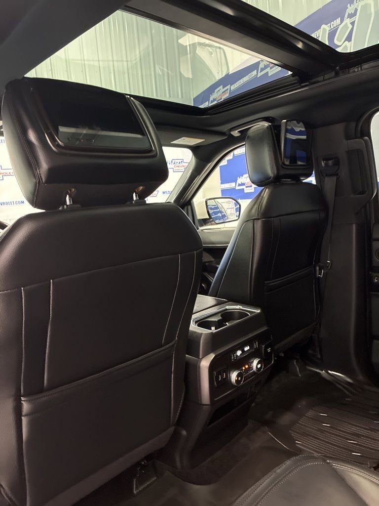 Used 2018 Ford Expedition Max Limited w/ Equipment Group 301A RWD image 34
