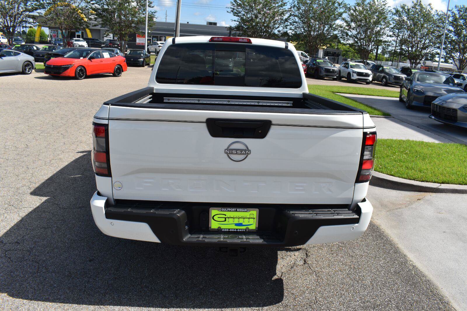 Certified 2025 Nissan Frontier SV w/ SV Convenience Package RWD image 8