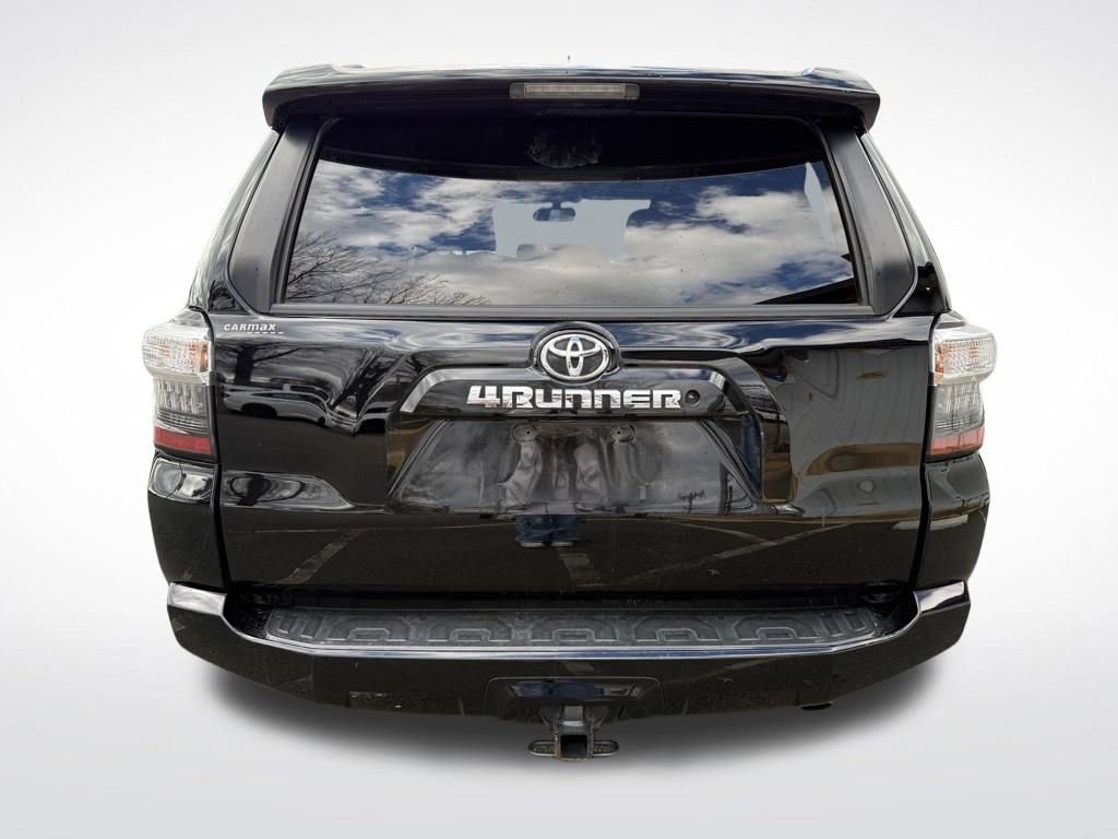 Used 2019 Toyota 4Runner SR5 Premium image 5
