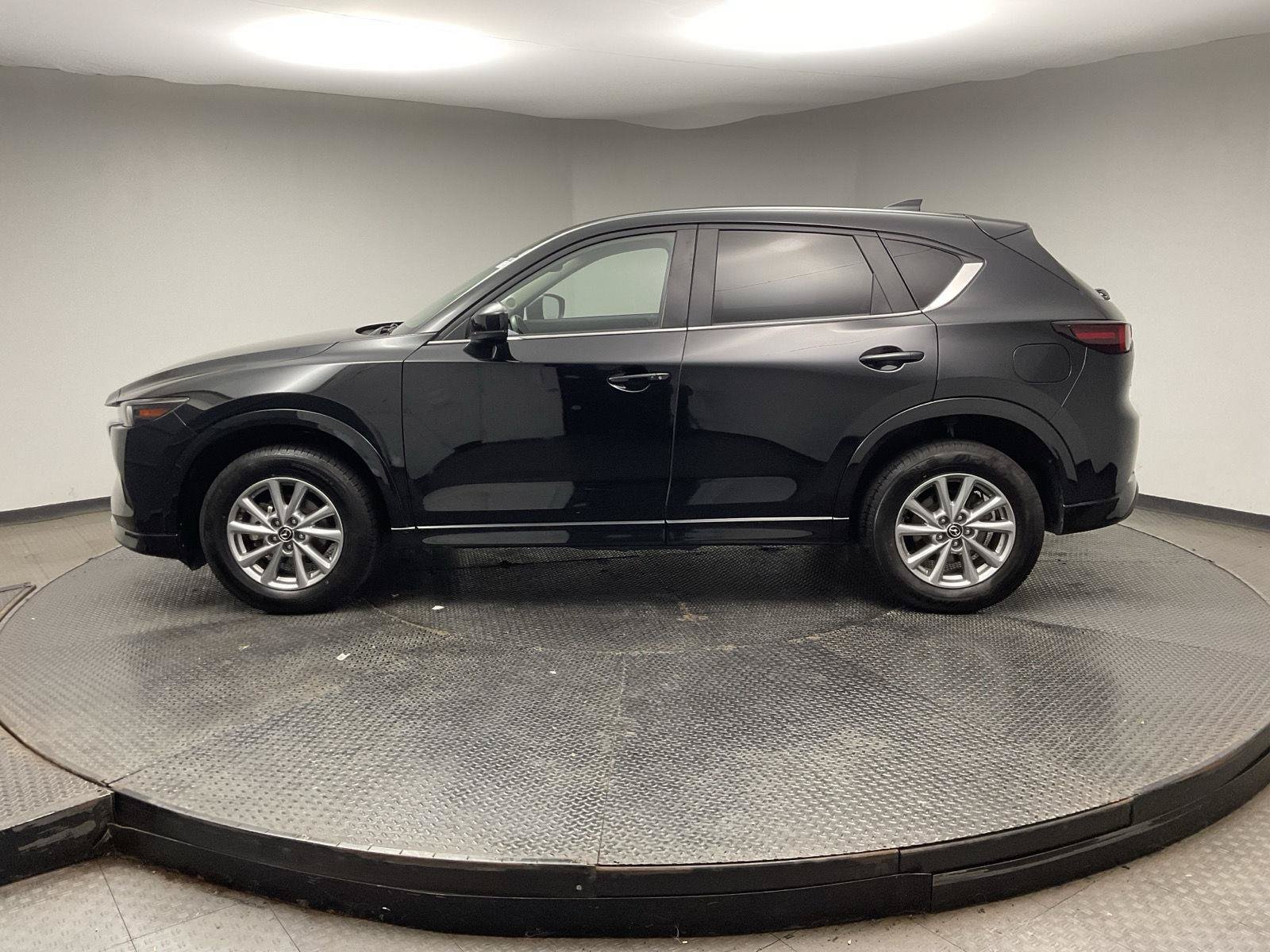 Used 2025 MAZDA CX-5 AWD 2.5 S w/ Preferred Package image 4