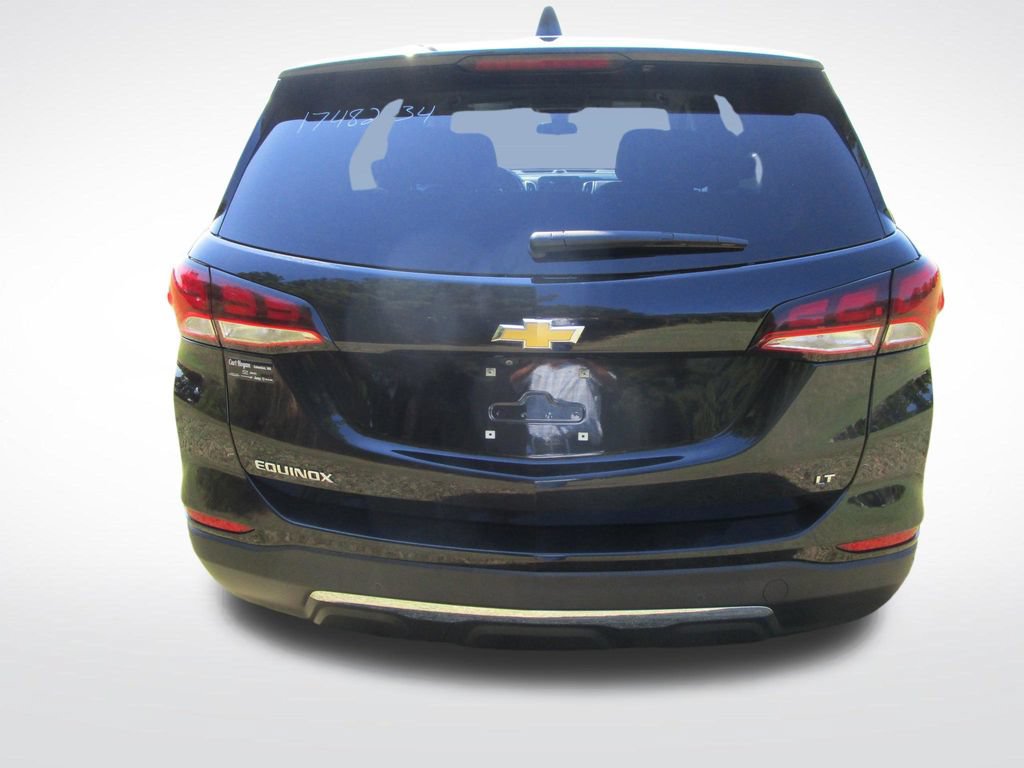 Used 2024 Chevrolet Equinox LT FWD image 11