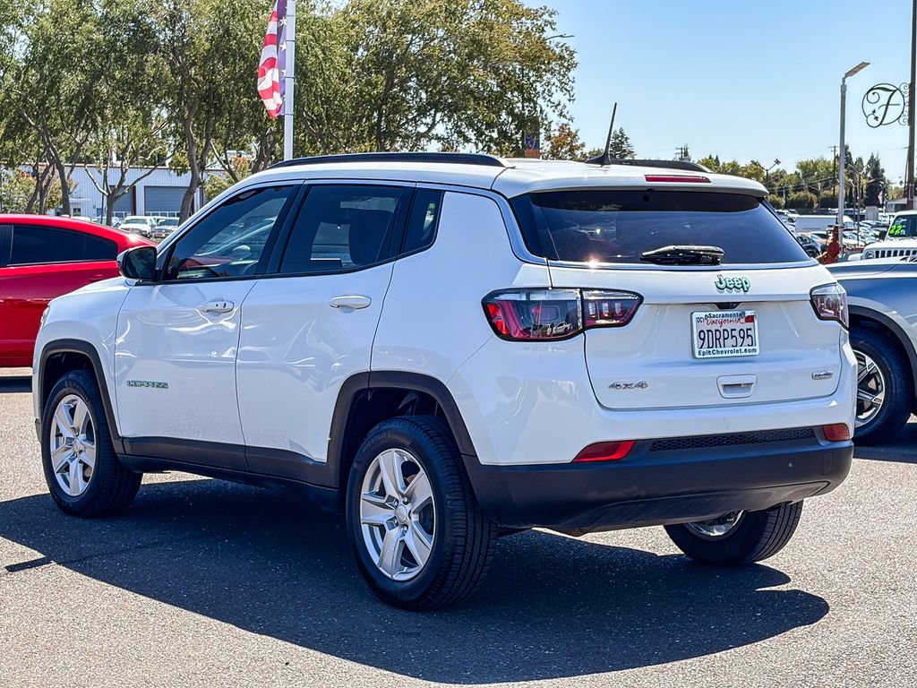 Used 2022 Jeep Compass Latitude AWD/4WD image 2
