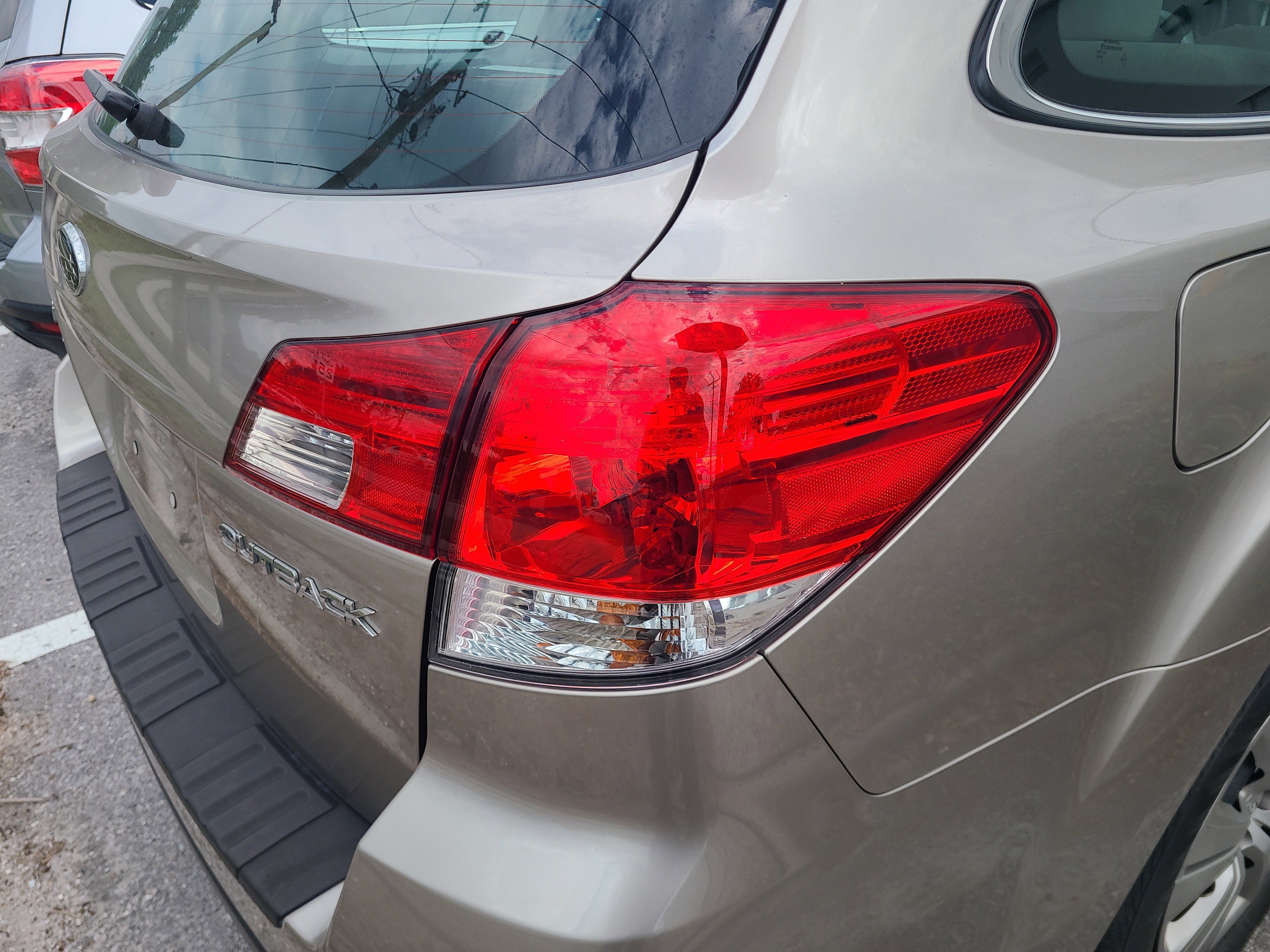 Used 2014 Subaru Outback 2.5i w/ Popular Package #1B AWD/4WD image 9