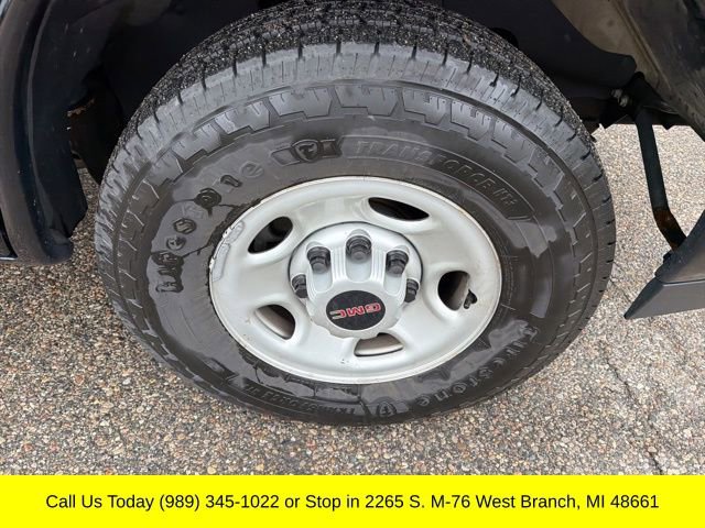 Used 2022 GMC Savana 2500 w/ Communications Package RWD image 4