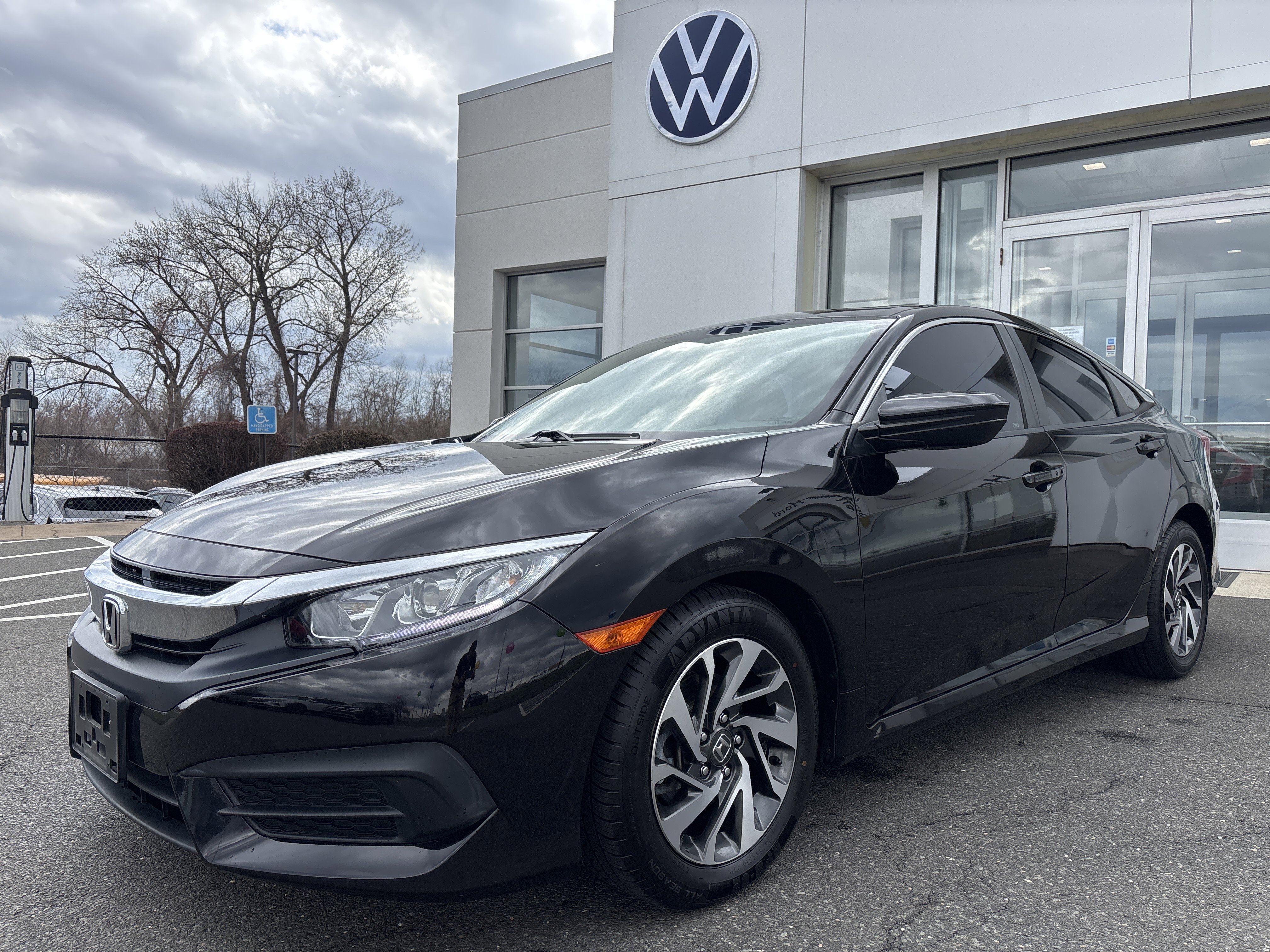 Used 2016 Honda Civic EX image 2