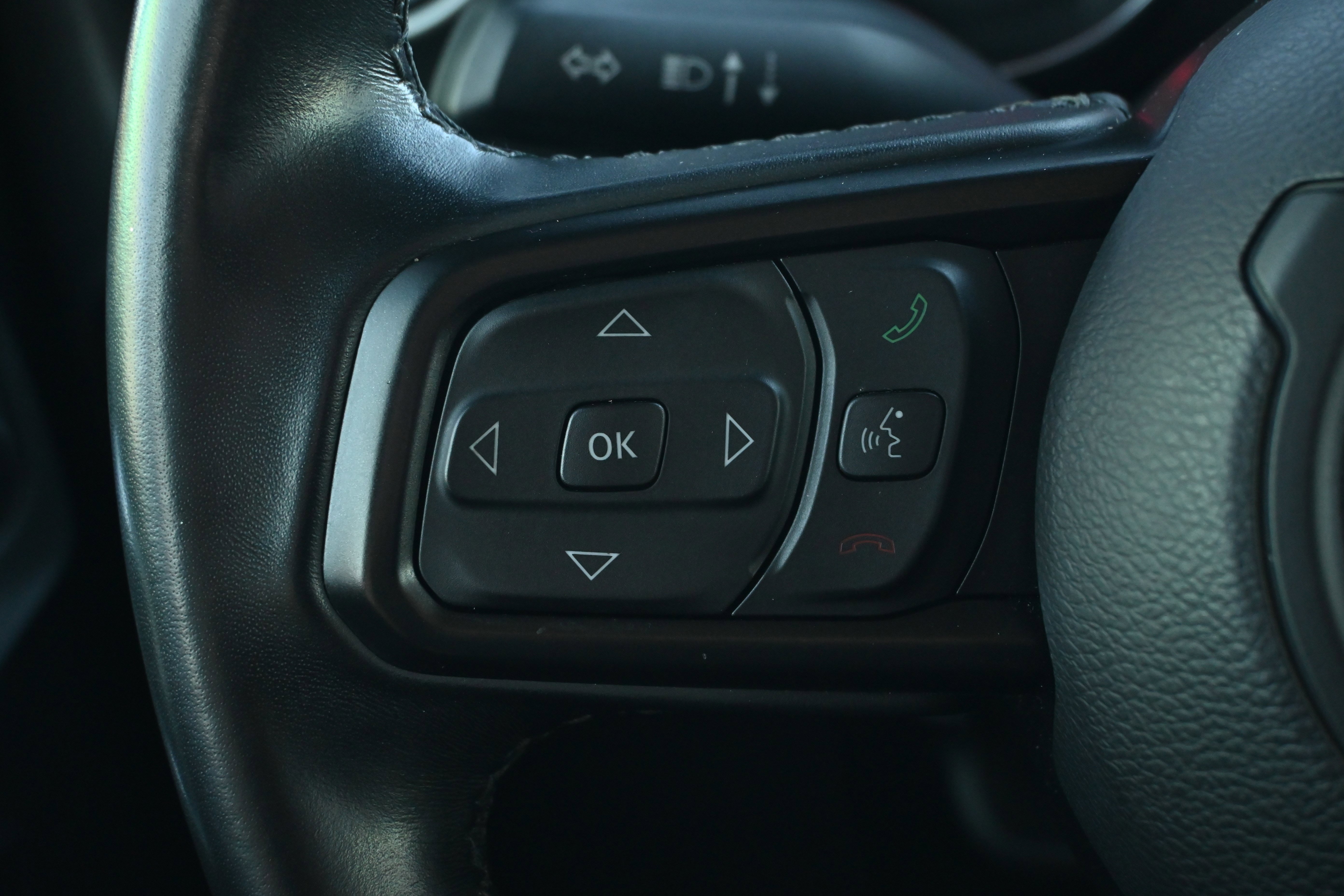 Used 2022 Jeep Gladiator Sport image 29