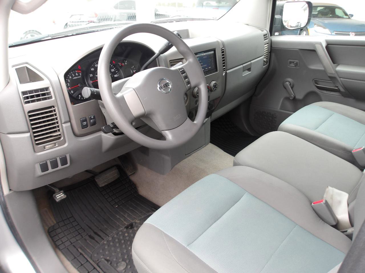 Used 2006 Nissan Titan XE image 9