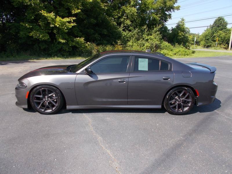 Used 2020 Dodge Charger R/T w/ Blacktop Package RWD image 3