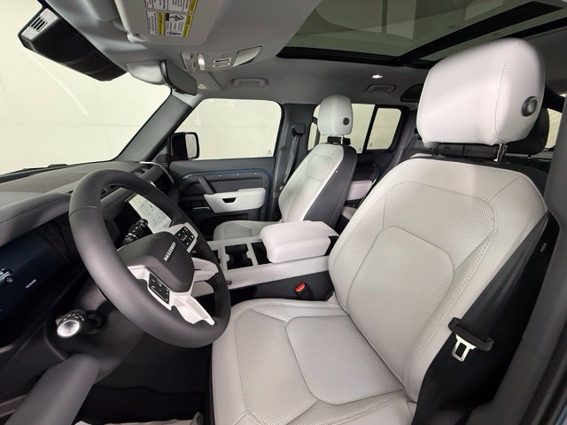 New 2026 Land Rover Defender 110 S AWD/4WD image 6