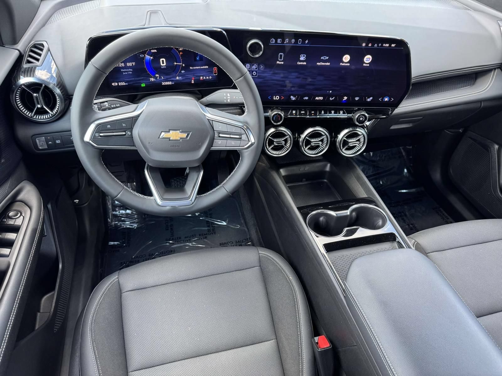 Used 2024 Chevrolet Blazer EV LT AWD/4WD image 2